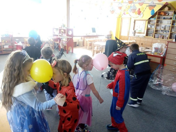 Maškarní karneval v Koťatech 2022